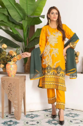 Mehndi Outfits